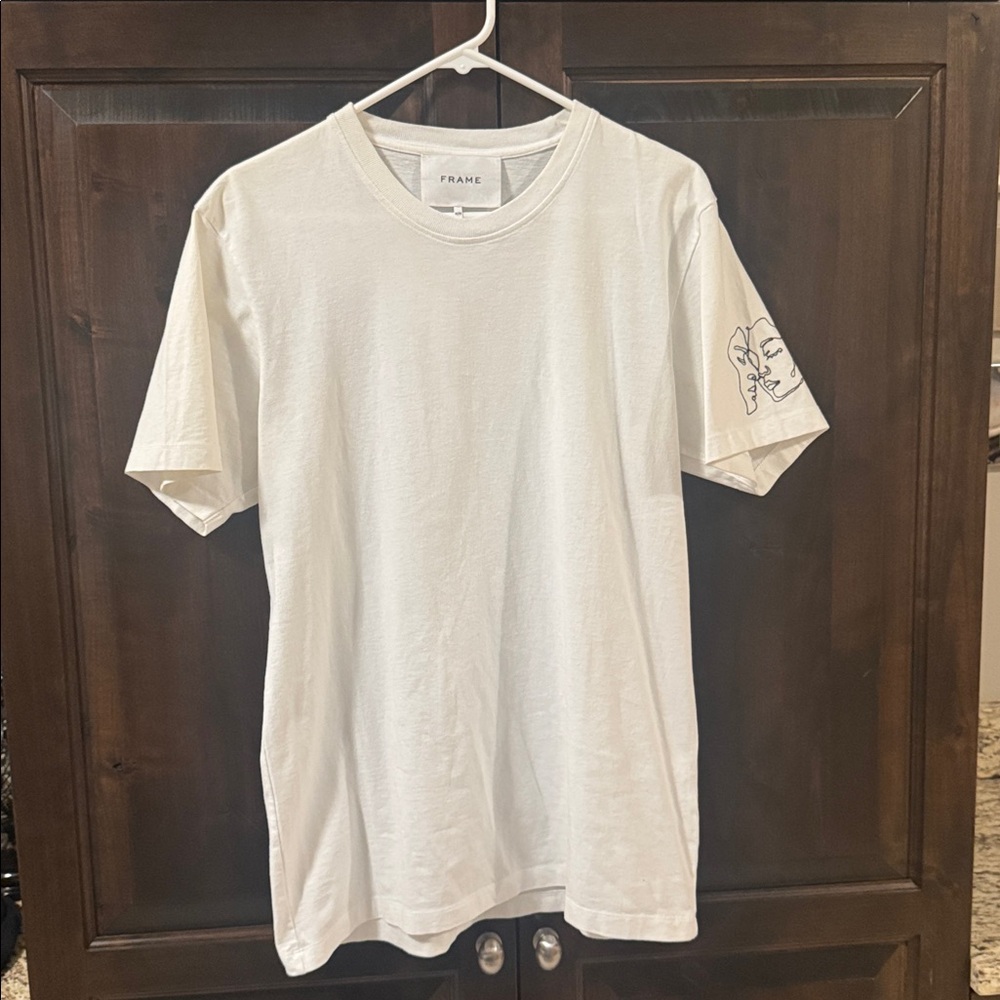 Frame white Graphic Tee size medium
